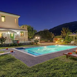  Villa Syriti